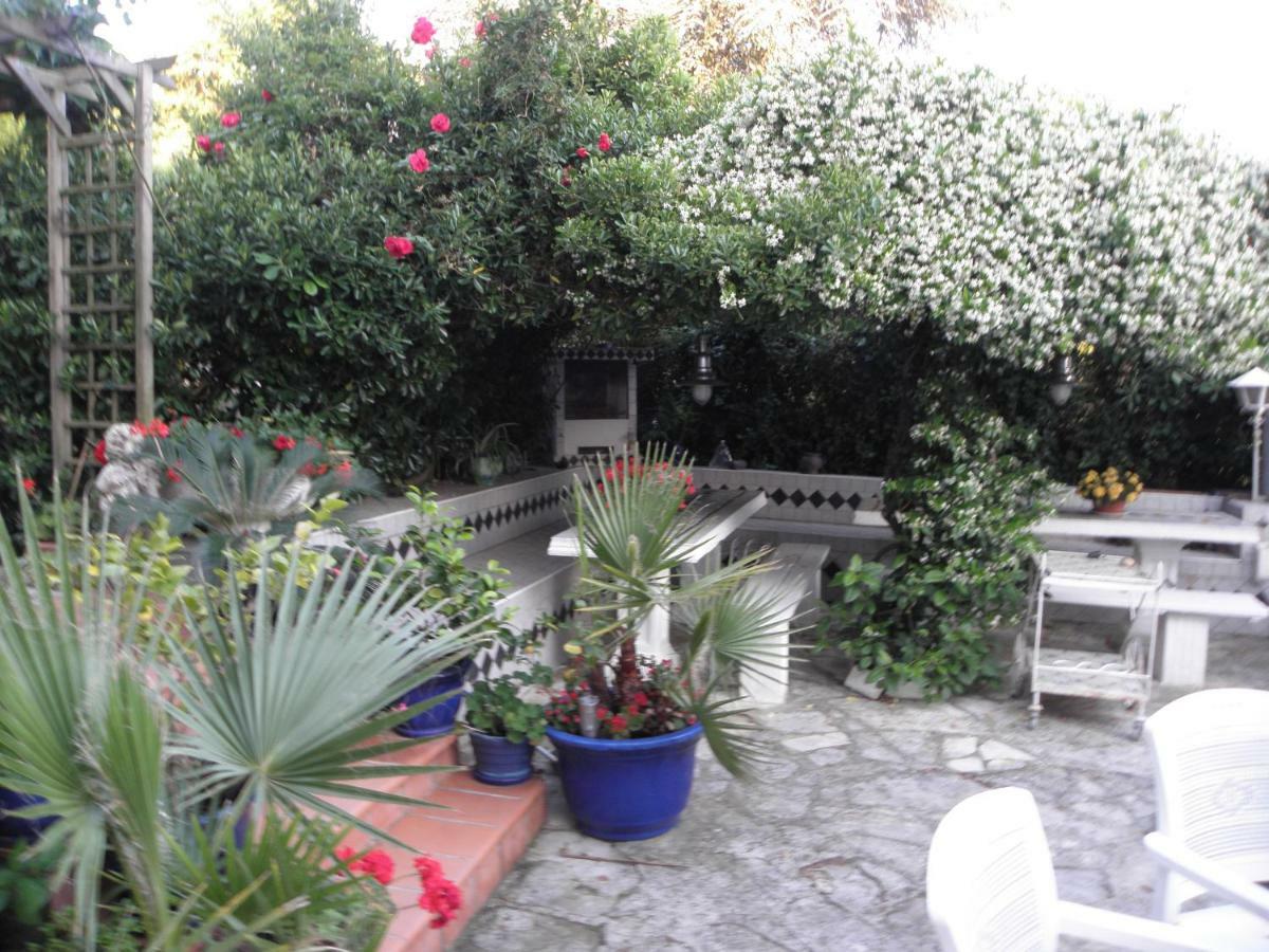 Villa Ingrid Gassin Bagian luar foto